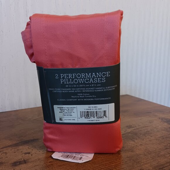 Threshold Performance Pillowcase Set (Standard size) - Picture 3 of 9